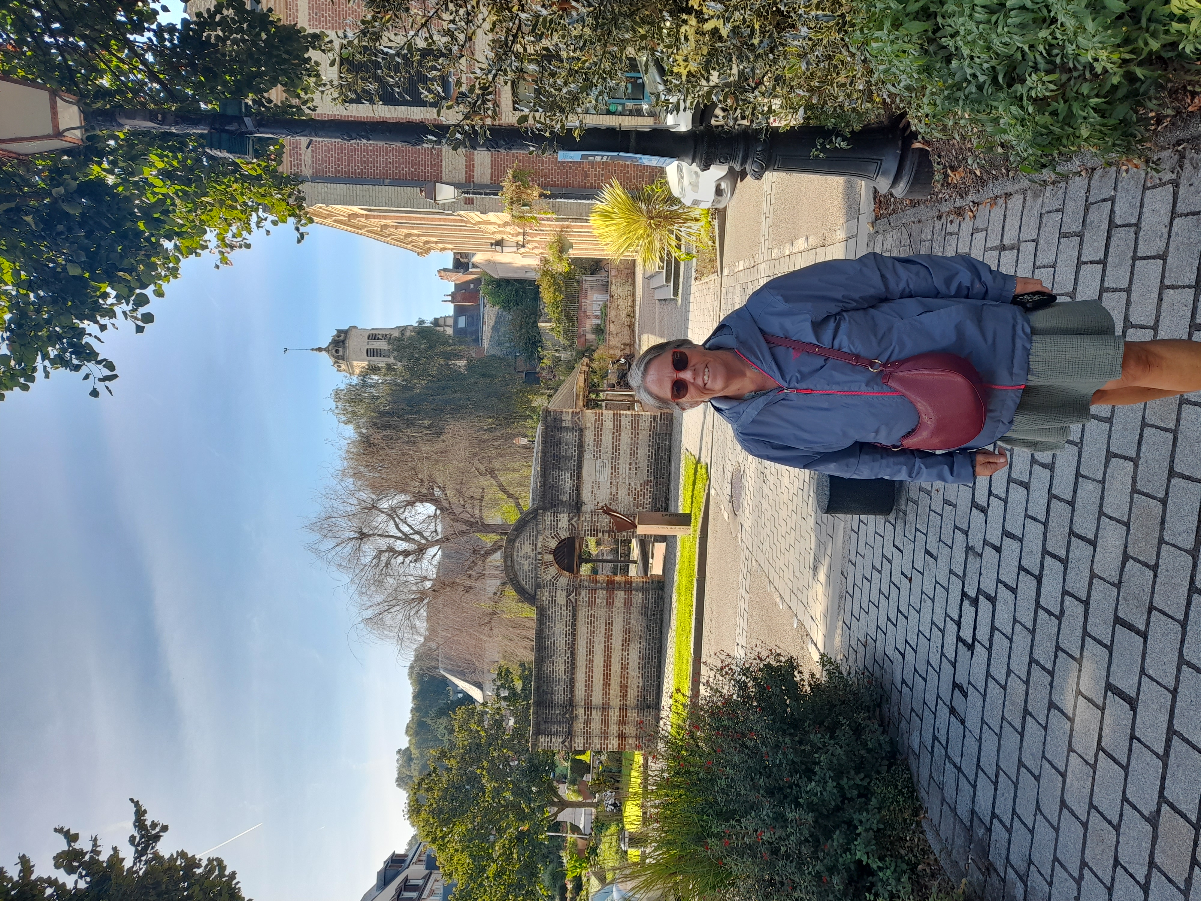 L'histoire de l'abbaye du Mont-Saint-Michel dressée entre ciel et mer
