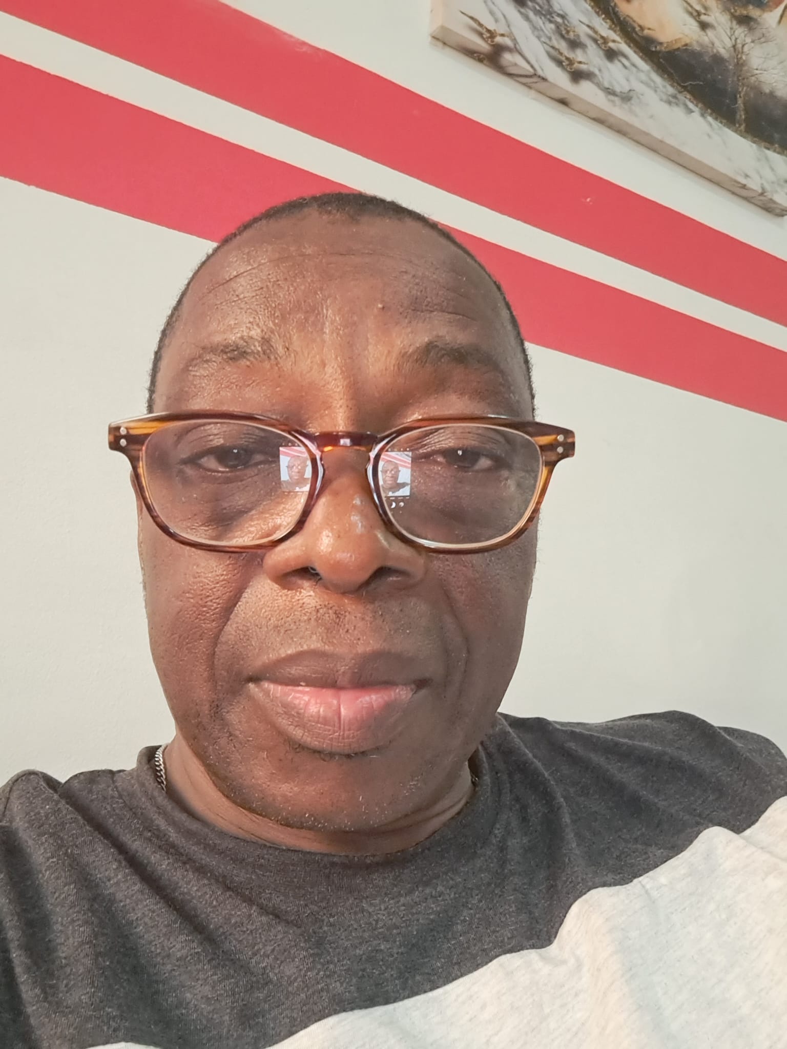 Professeur Guy EMONGO